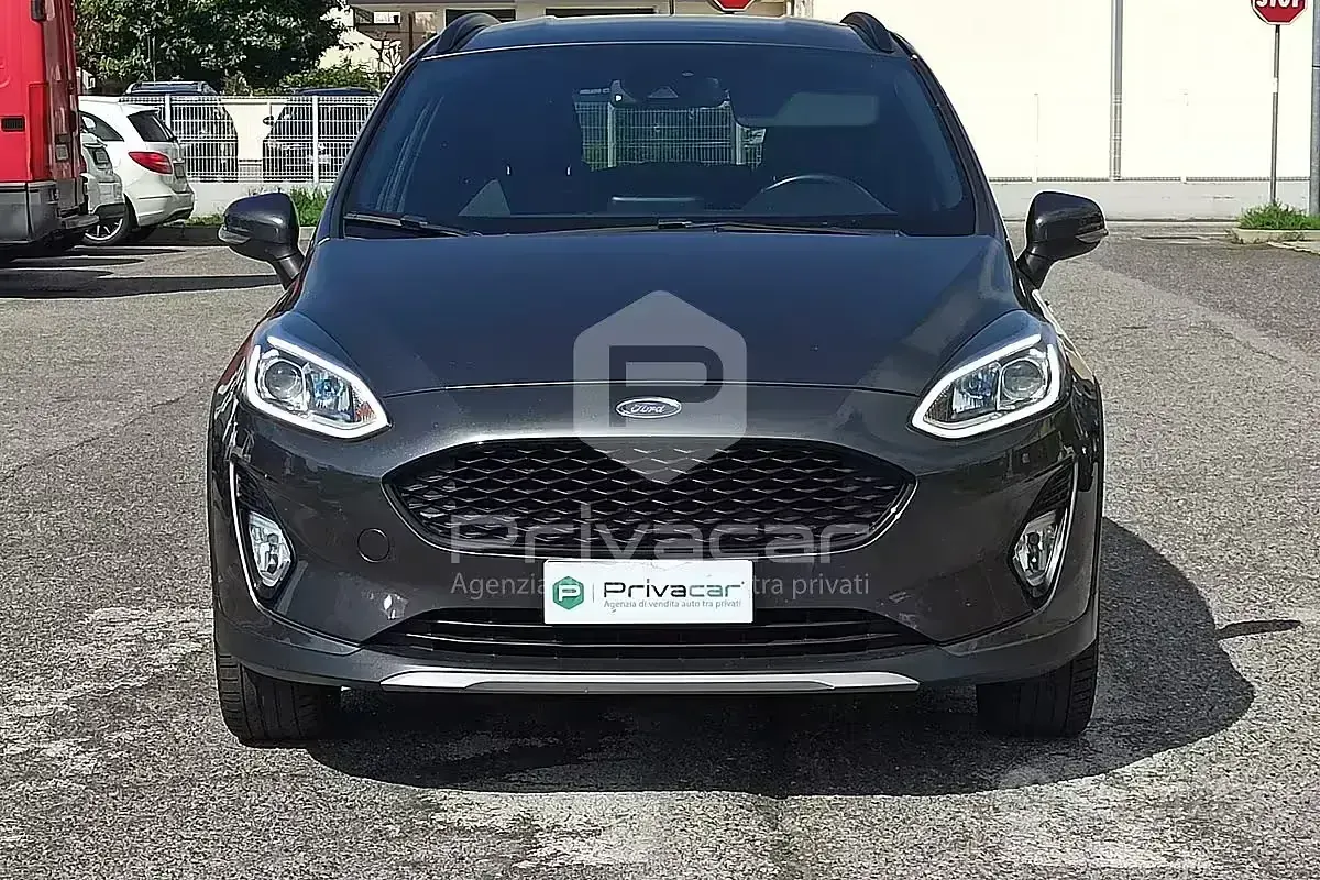 Usata Ford Fiesta Active 86 CV (63 kW) 2020 Grigio Utilitaria