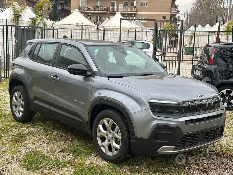 Usata Jeep Avenger Altitude 101 CV (74 kW) 2024 Grigio SUV