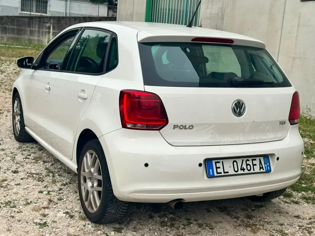 Usata VW Polo Comfortline 90 CV (66 kW) 2012 Bianco Utilitaria