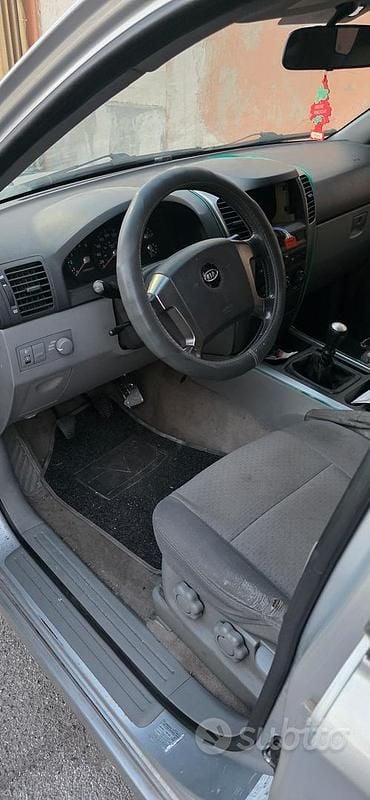 Usata Kia Sorento 140 CV (102 kW) 2006 Grigio SUV