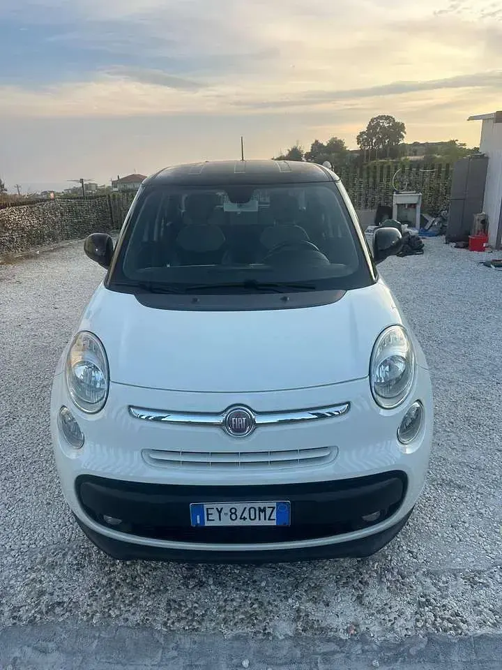 Usata Fiat 500L Lounge 84 CV (61 kW) 2015 Bianco Monovolume