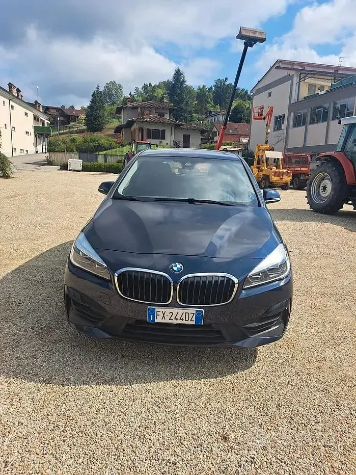 Usata BMW 216 Active Tourer 116 CV (85 kW) 2019 Blu Monovolume