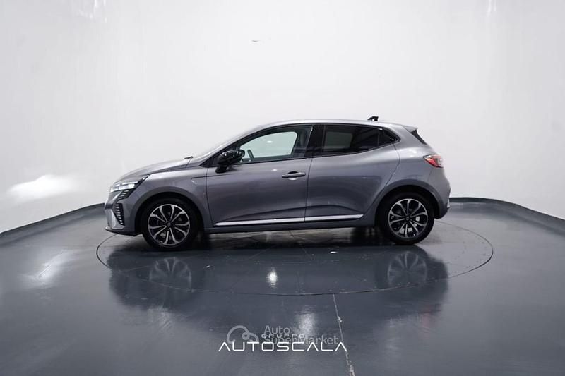 Usata Renault Clio V Techno 91 CV (66 kW) 2025 Grigio scisto Berlina