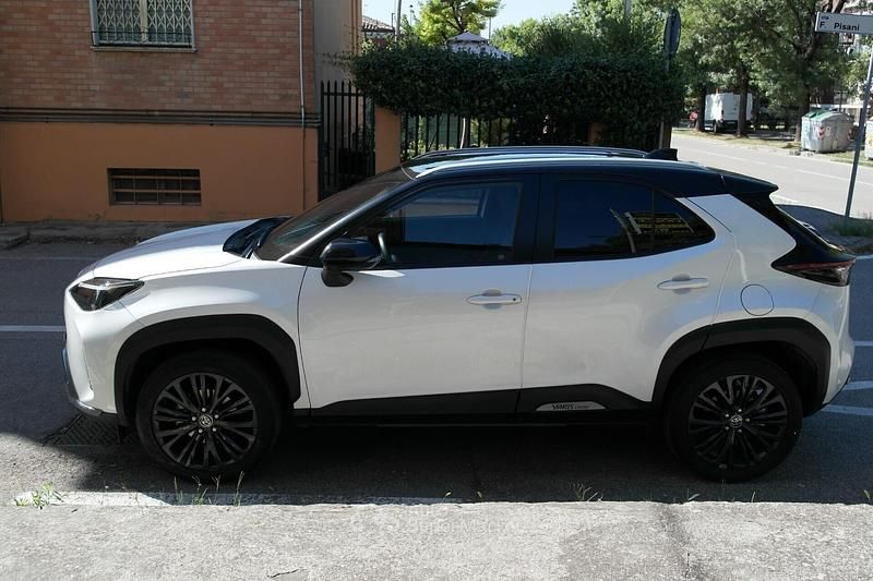 Usata Toyota Yaris Cross 92 CV (67 kW) 2022 Bianco SUV