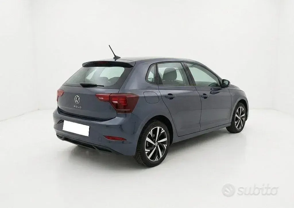 Usata VW Polo Life 95 CV (69 kW) 2022 Grigio Utilitaria