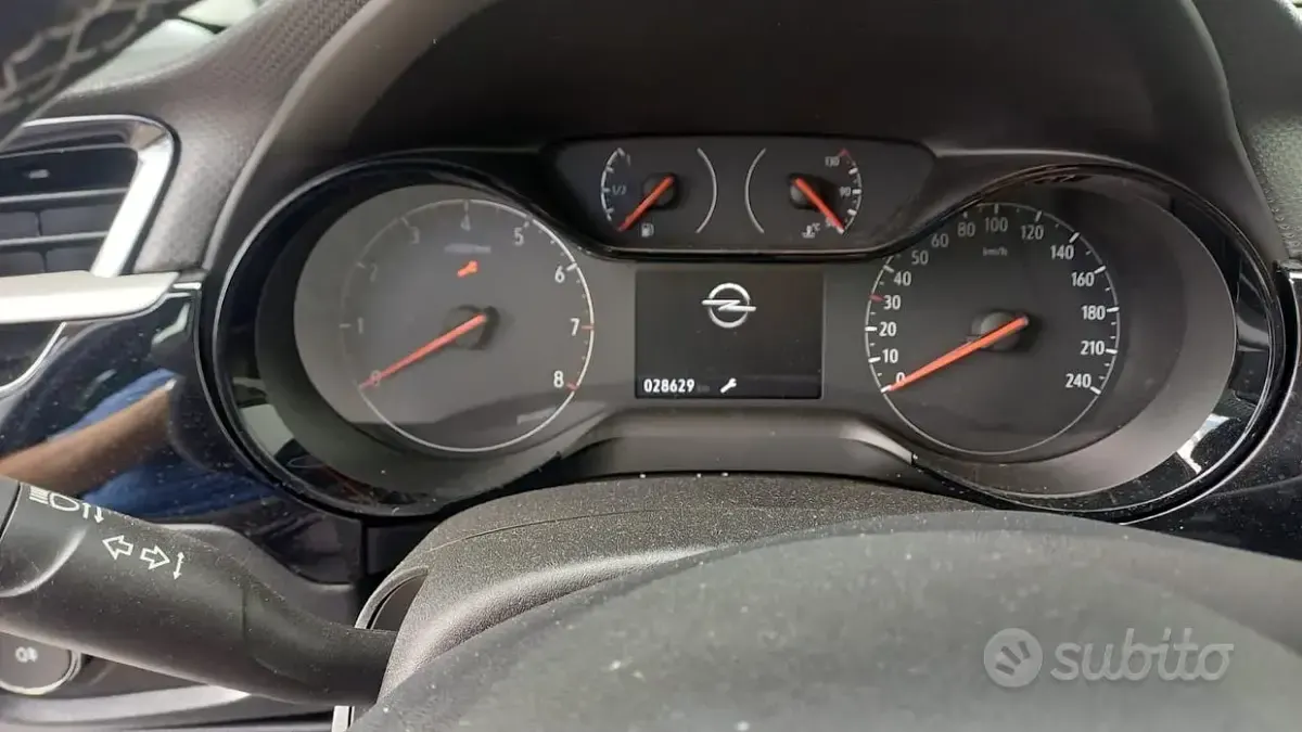 Usata Opel Corsa 75 CV (55 kW) 2023 Bianco Utilitaria