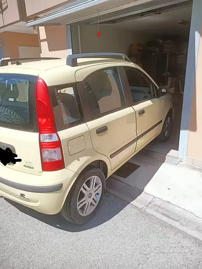 Usata Fiat Panda Dynamic 70 CV (51 kW) 2005 Giallo Utilitaria