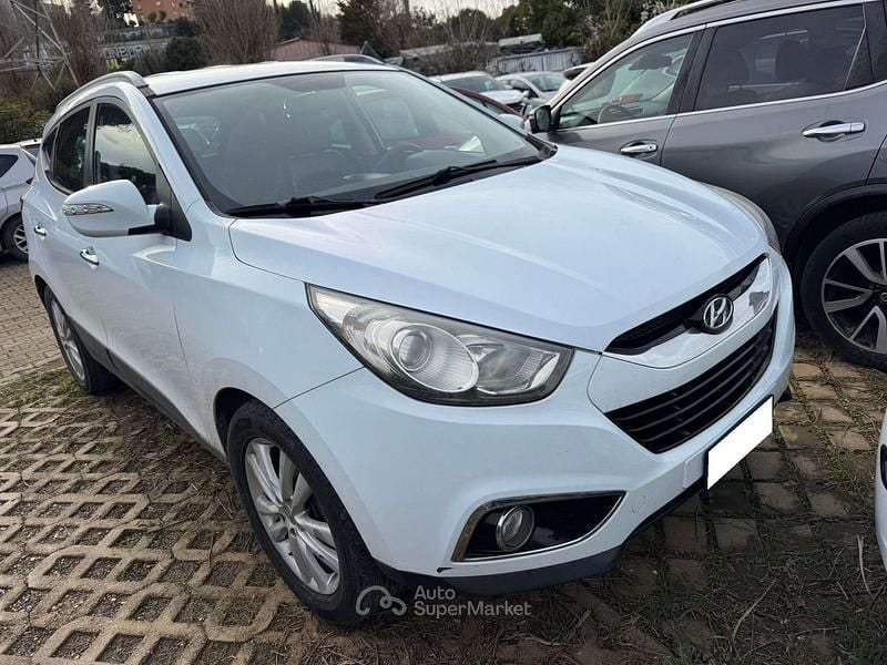 Bianco Usata 2010 Hyundai ix35 Style SUV | 3500 € (Super prezzo) - Immagine 1/4