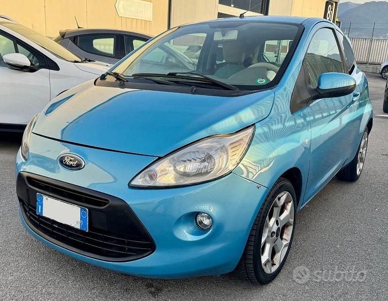 Usata 2009 Ford Ka Titanium Due volumi | 4300 € (Buon prezzo) - Immagine 1/4