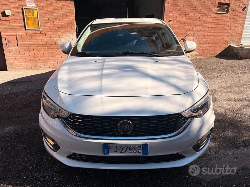 Usata Fiat Tipo Easy 95 CV (69 kW) 2017 Bianco Berlina