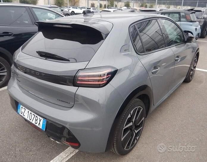 Usata Peugeot 208 GT 135 CV (99 kW) 2025 Grigio Utilitaria