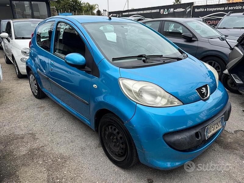 Usata Peugeot 107 68 CV (50 kW) 2007 Blu Utilitaria
