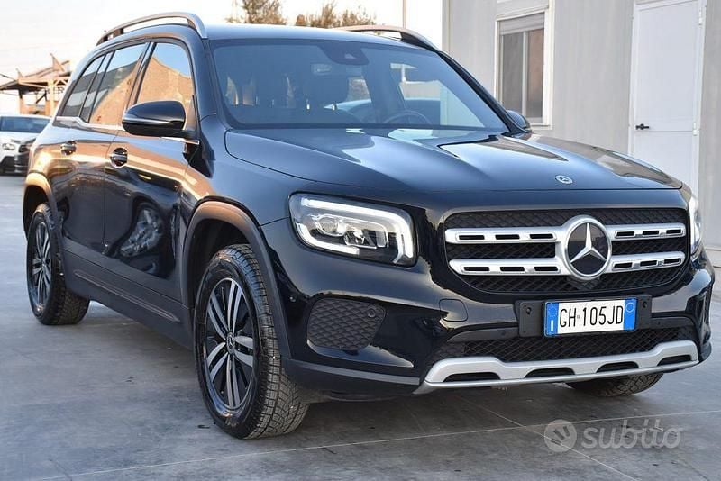 Usata Mercedes GLB200 Business 150 CV (110 kW) 2021 Nero SUV