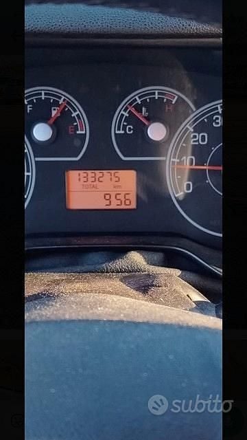 Usata Fiat Grande Punto Active 75 CV (55 kW) 2007 Grigio Utilitaria