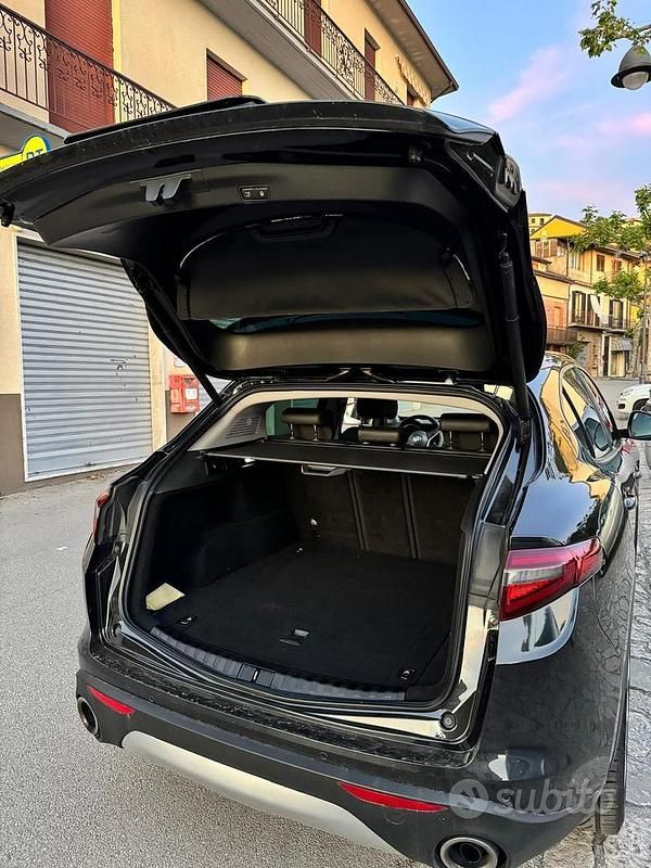 Usata Alfa Romeo Stelvio 200 CV (147 kW) 2019 SUV
