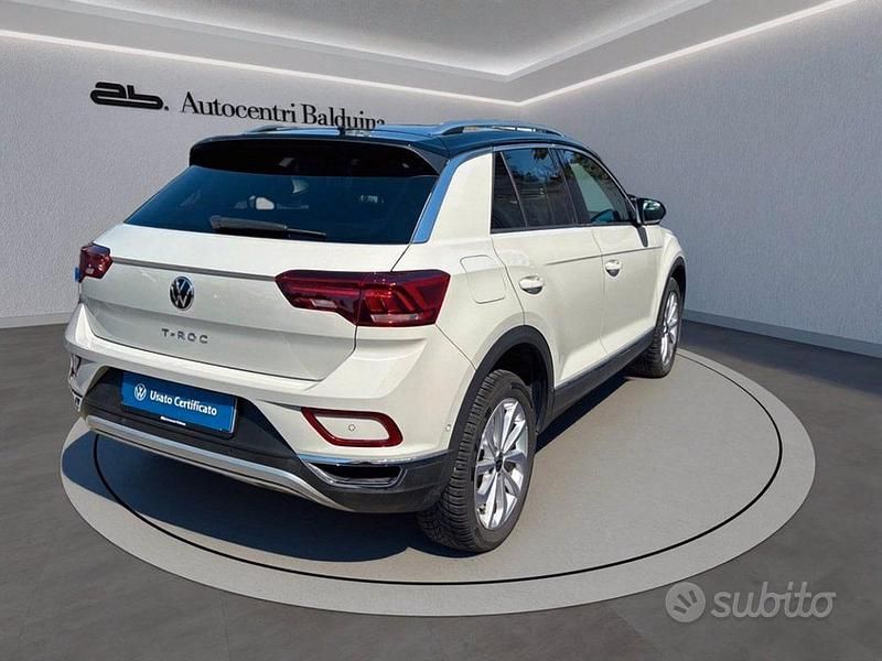 Usata VW T-Roc Style 110 CV (80 kW) 2023 Ascot grey SUV