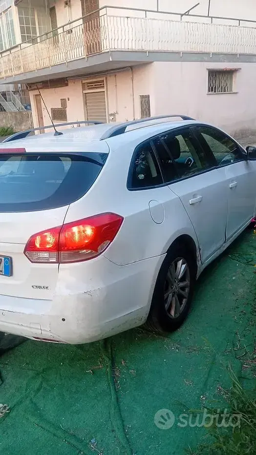 Usata Chevrolet Cruze 117 CV (86 kW) 2013 Bianco Station wagon