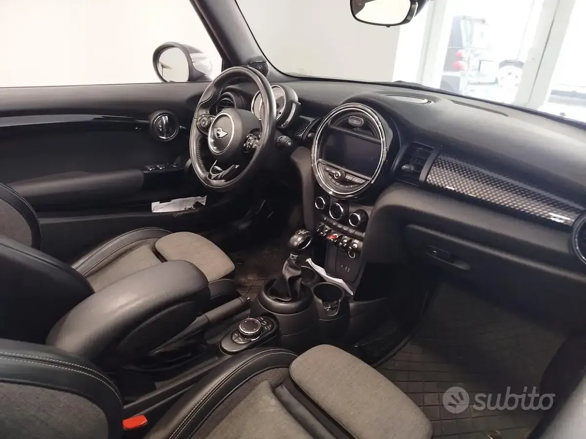 Usata Mini Cooper SD Cabriolet 170 CV (125 kW) 2018 Grigio Cabrio