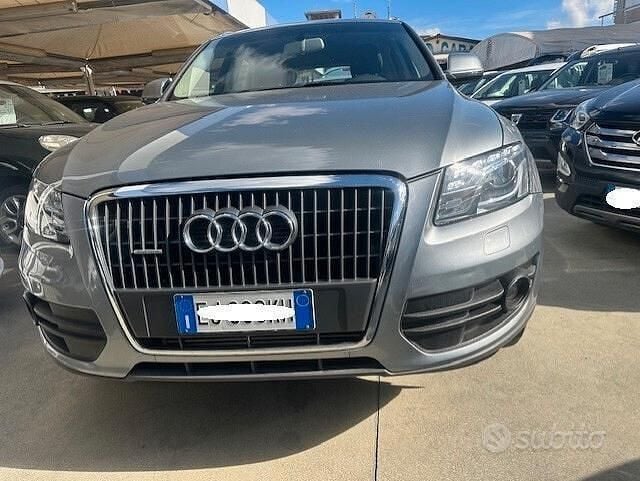 Usata Audi Q5 143 CV (105 kW) 2011 Grigio SUV