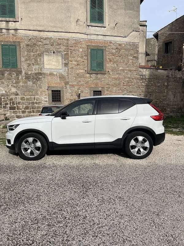 Usata Volvo XC40 Momentum 163 CV (119 kW) 2021 SUV
