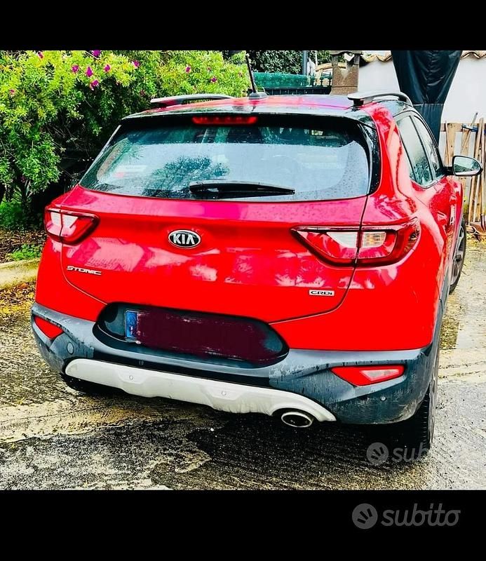 Usata Kia Stonic 110 CV (80 kW) 2018 Rosso SUV