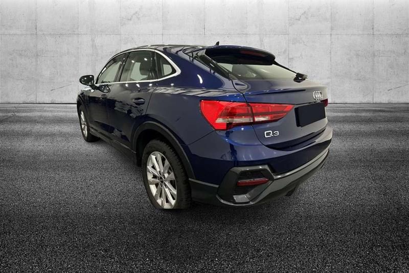 Usata Audi Q3 Business 150 CV (110 kW) 2023 Blu/azzurro SUV