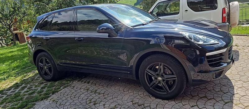 Usata Porsche Cayenne 250 CV (183 kW) 2015 Blu/azzurro SUV