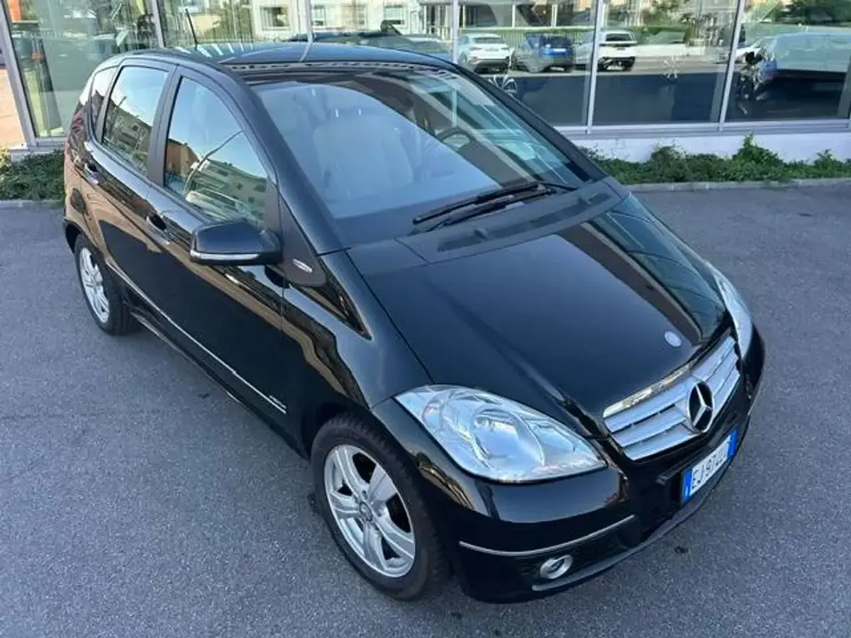 Usata Mercedes A160 Premium 95 CV (69 kW) 2011 Nero Utilitaria