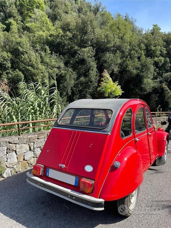 Usata Citroën 2CV 29 CV (21 kW) 1983 Rosso Berlina