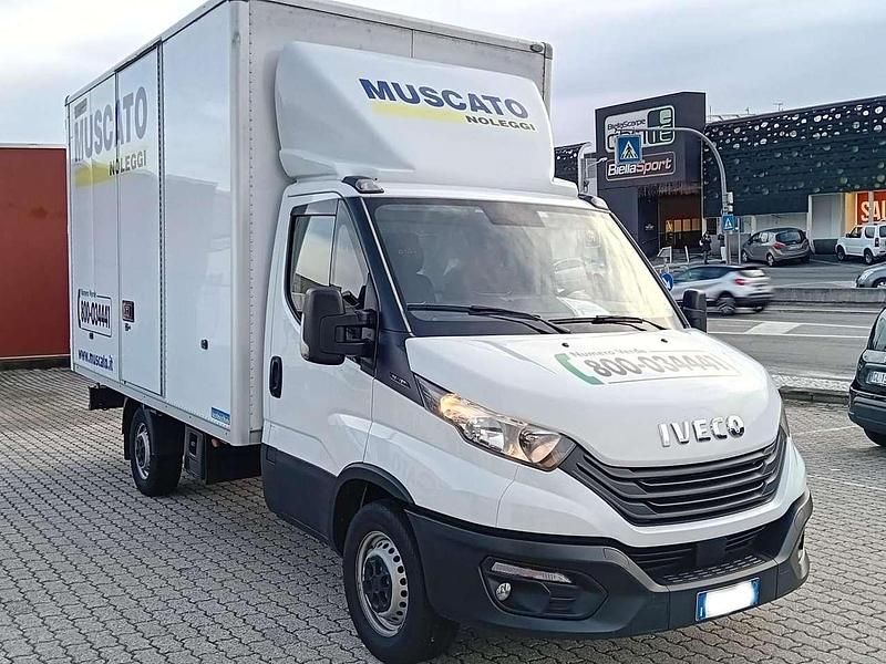 Usata Iveco Daily 160 CV (117 kW) 2023 Bianco Furgone