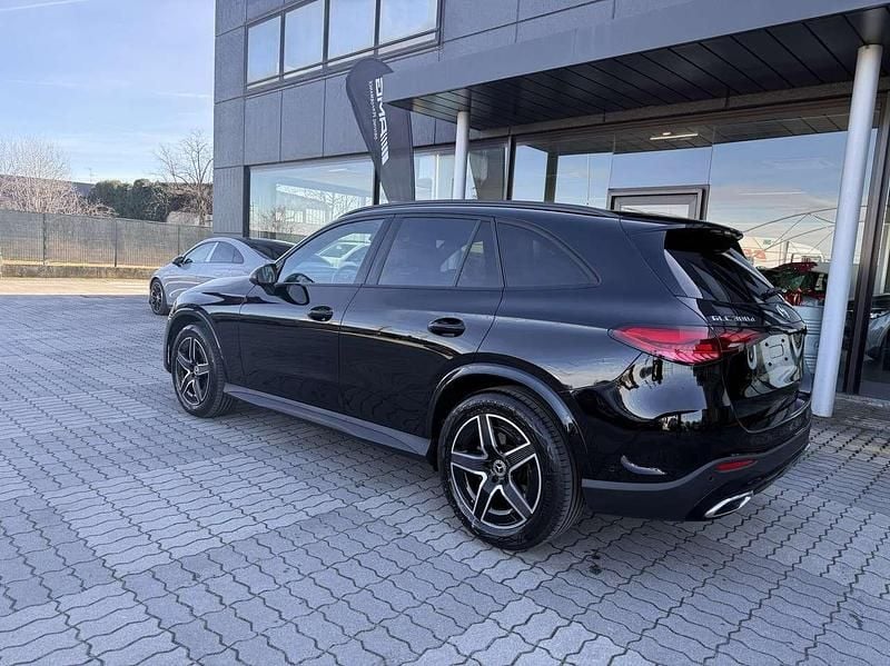Usata Mercedes GLC300e Advanced Plus 269 CV (197 kW) 2025 040 nero Coupé
