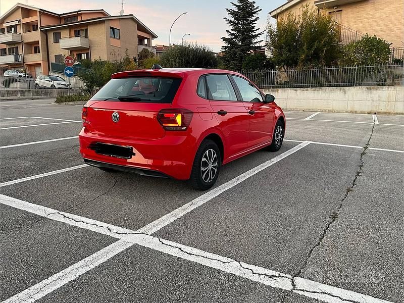Usata VW Polo 65 CV (47 kW) 2017 Rosso Berlina