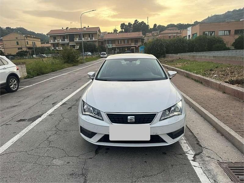 Usata Seat Leon Style 131 CV (96 kW) 2020 Berlina