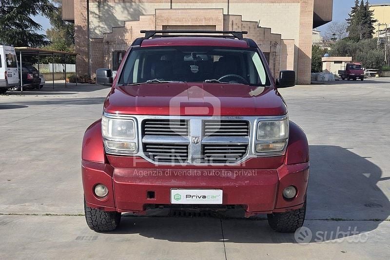 Usata Dodge Nitro SXT 177 CV (130 kW) 2007 Rosso SUV