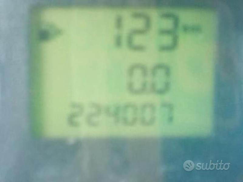 Usata Ford Fiesta 2008 Rosso Utilitaria