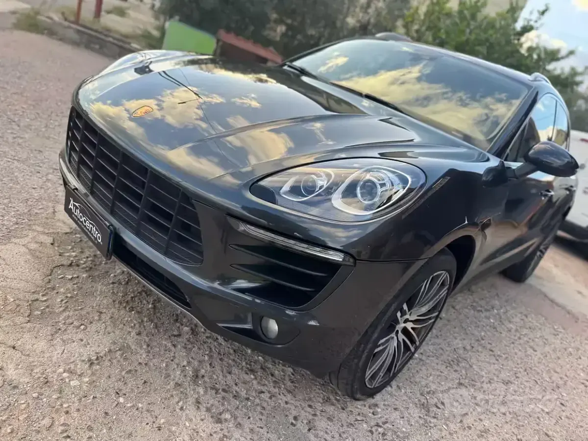 Usata Porsche Macan 250 CV (183 kW) 2017 Grigio SUV