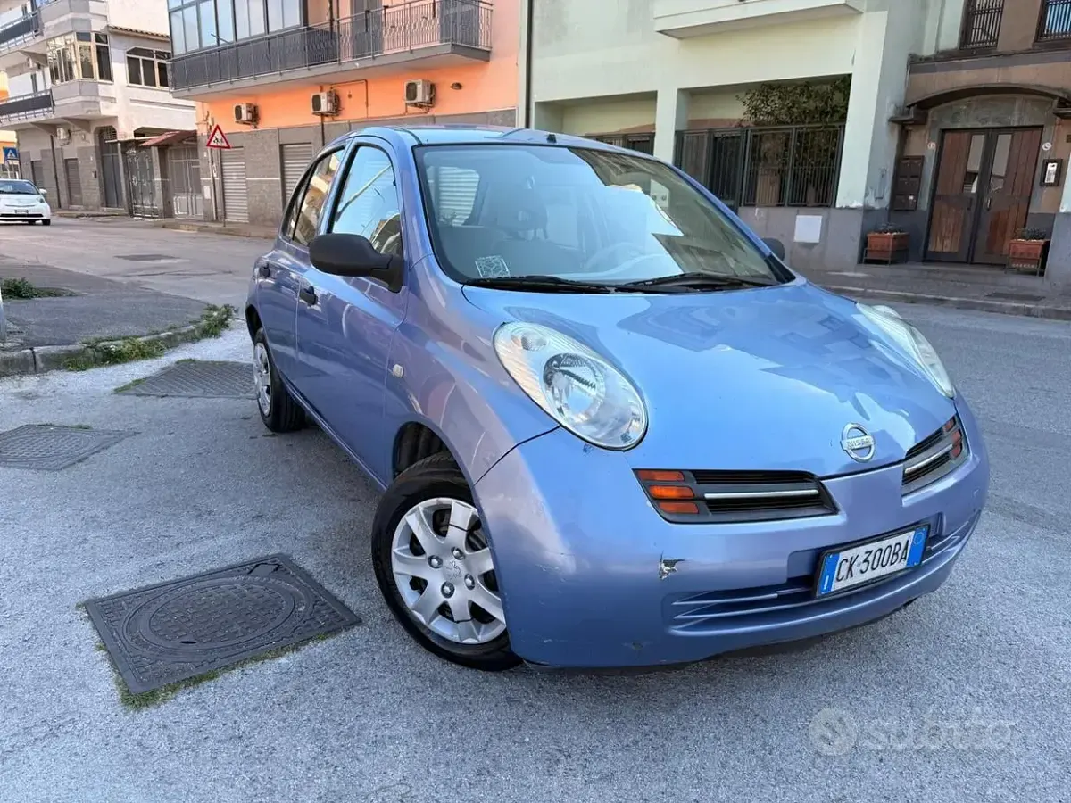 Usata Nissan Micra 65 CV (47 kW) 2003 Blu Utilitaria