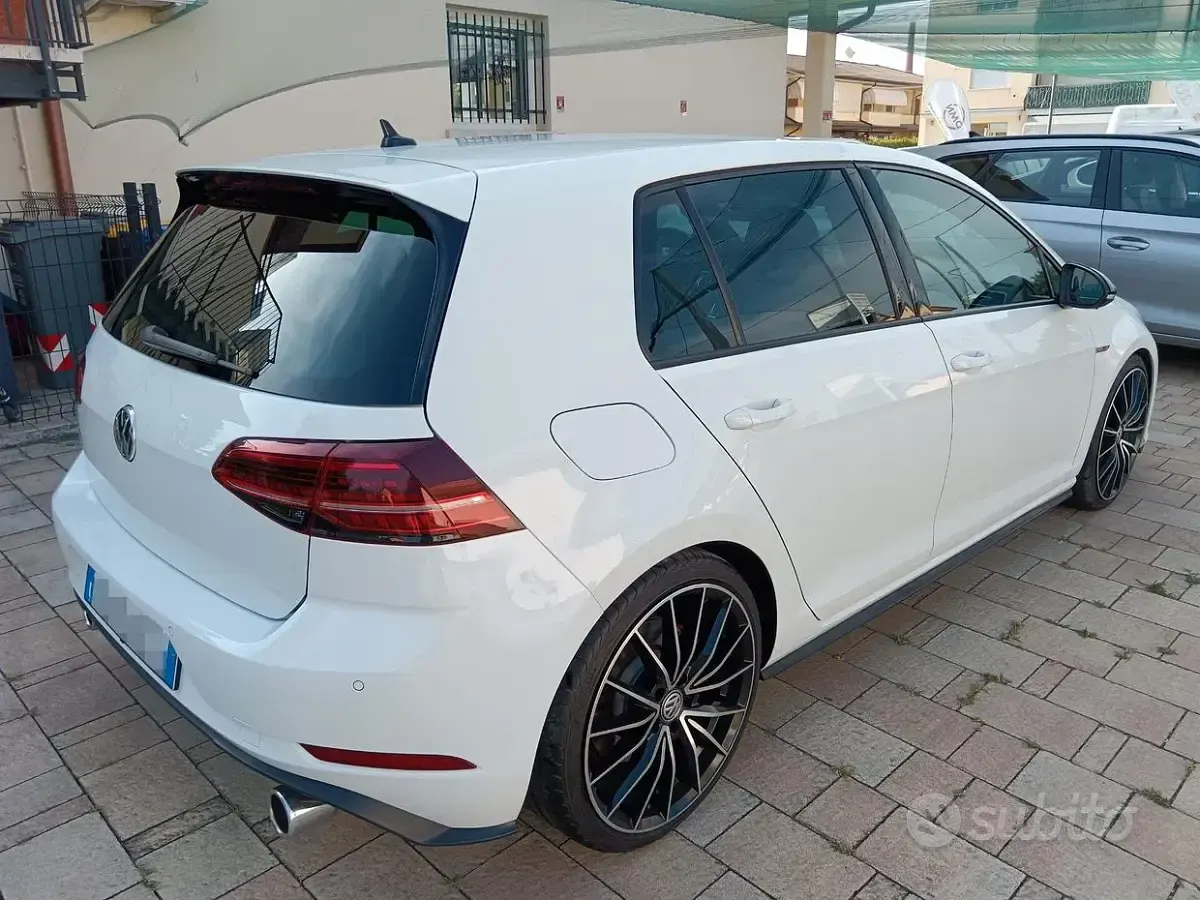 Usata VW Golf VII GTI 245 CV (180 kW) 2019 Bianco Berlina