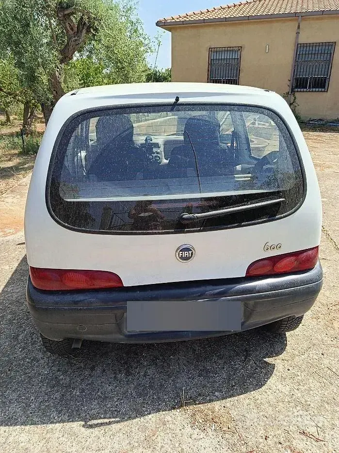 Usata Fiat 600 54 CV (39 kW) 2006 Bianco Utilitaria