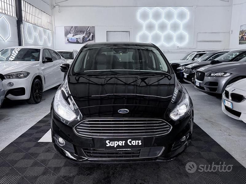 Usata Ford S-MAX Vignale 150 CV (110 kW) 2016 Nero Monovolume