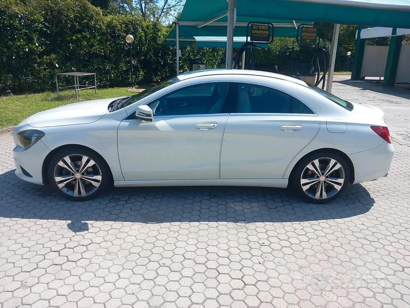 Usata Mercedes CLA180 122 CV (89 kW) 2013 Bianco Berlina