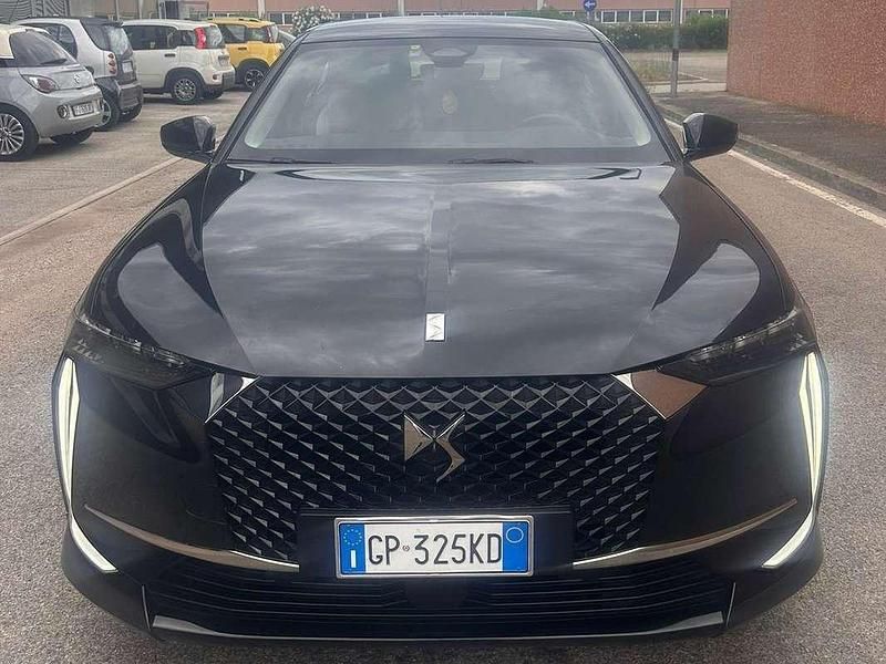 Nero Usata 2023 DS Automobiles DS4 Tre volumi | 25.000 € (Buon prezzo) - Immagine 1/4