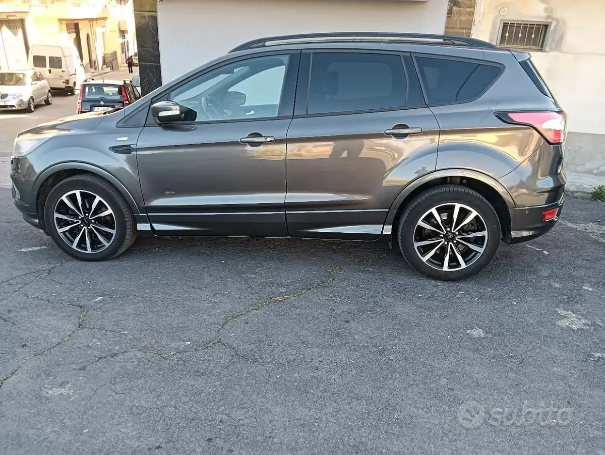 Occasion Ford Kuga ST-Line 150 PK (110 kW) 2017 Grijs SUV
