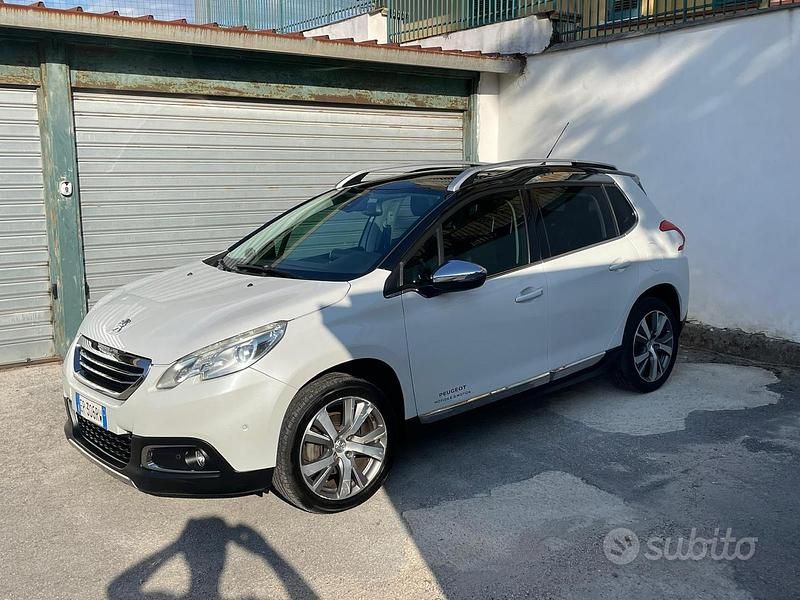Usata Peugeot 2008 Allure 115 CV (84 kW) 2013 Bianco SUV