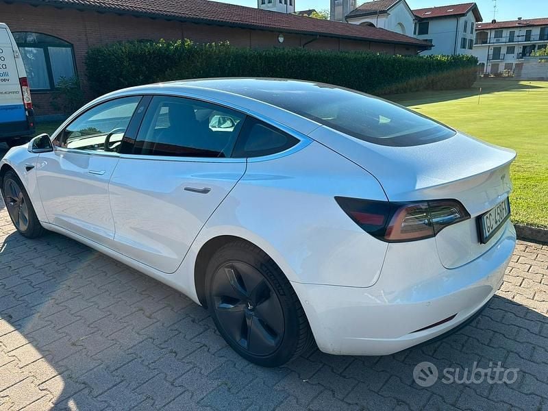 Usata Tesla Model 3 239 kW (325 CV) 2020 Bianco Berlina