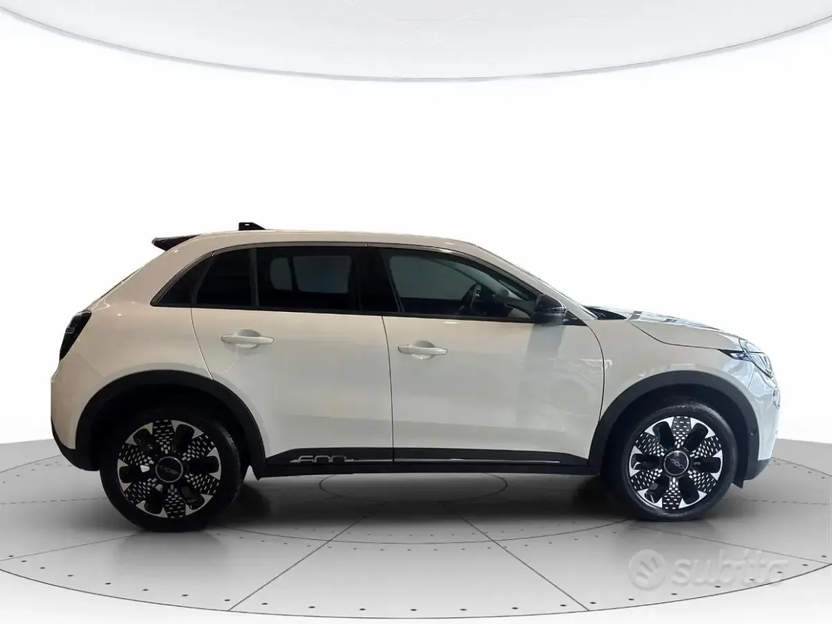 Usata Fiat 600 La Prima 101 CV (74 kW) 2025 Bianco SUV