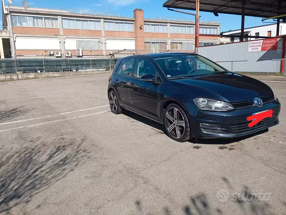 Usata VW Golf VII 110 CV (80 kW) 2015 Blu Berlina