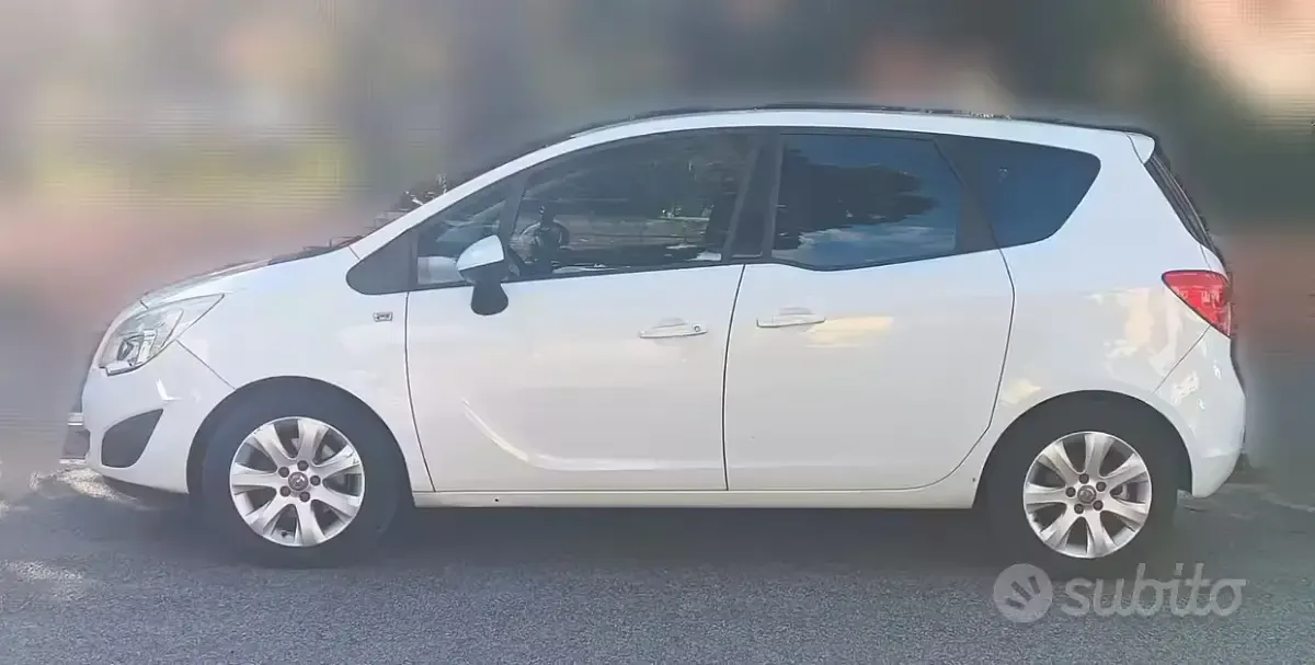 Usata Opel Meriva 120 CV (88 kW) 2012 Bianco Monovolume