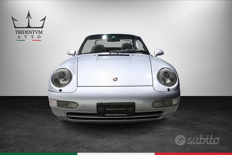 Usata Porsche 911 Carrera Cabriolet 272 CV (200 kW) 1994 Argento Cabrio