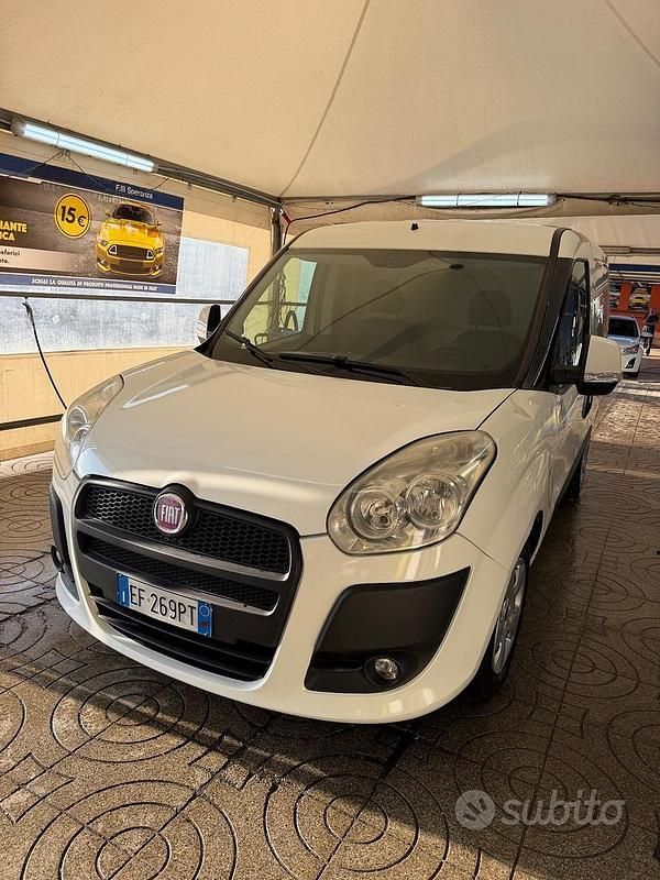 Usata Fiat Doblò Dynamic 90 CV (66 kW) 2010 Bianco Monovolume
